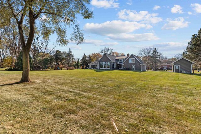 104 LIMEKILN DRIVE, Neenah, WI 54952