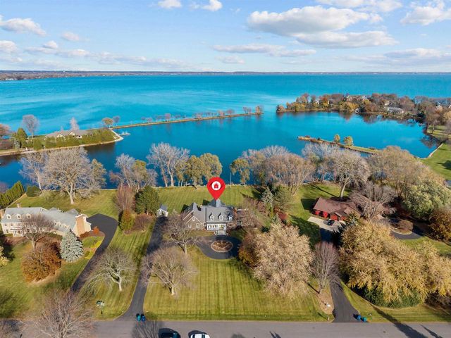 104 LIMEKILN DRIVE, Neenah, WI 54952