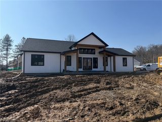 111 Crimson Circle, Dover, OH 44622