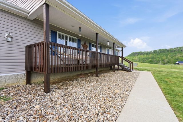 1782 Harris Creek Road, Stanford, KY 40484