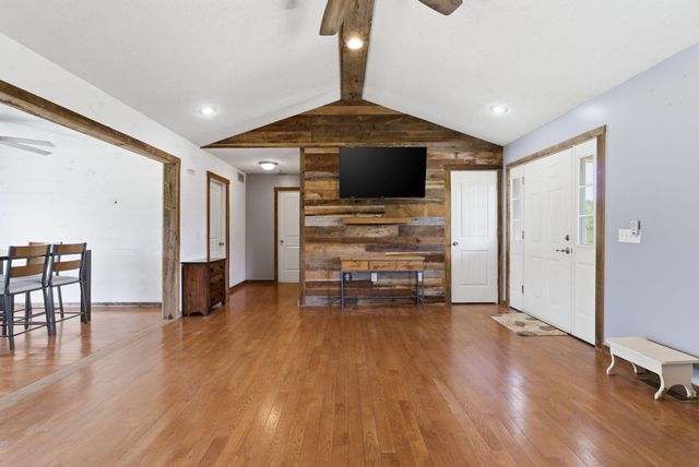 1782 Harris Creek Road, Stanford, KY 40484