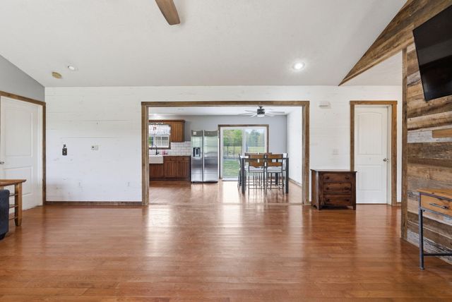 1782 Harris Creek Road, Stanford, KY 40484