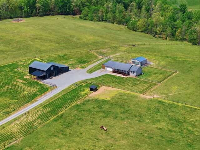 1782 Harris Creek Road, Stanford, KY 40484