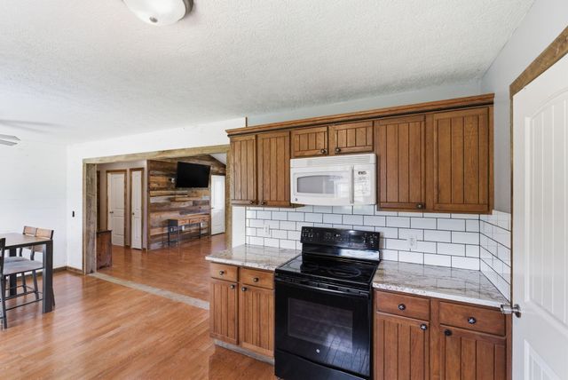 1782 Harris Creek Road, Stanford, KY 40484