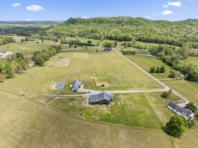 1782 Harris Creek Road, Stanford, KY 40484