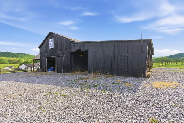 1782 Harris Creek Road, Stanford, KY 40484