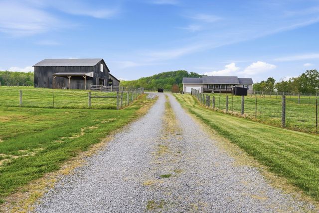 1782 Harris Creek Road, Stanford, KY 40484