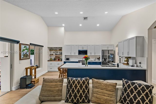 9711 Via Emilie 9711, Boca Raton, FL 33428