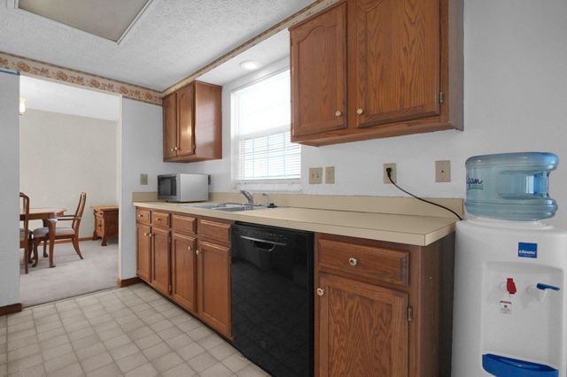 5288 Hyde Park Drive, Hilliard, OH 43026