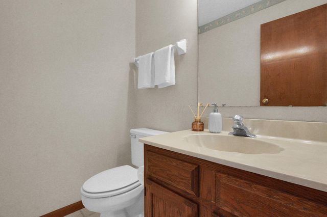 5288 Hyde Park Drive, Hilliard, OH 43026