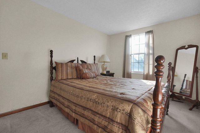 5288 Hyde Park Drive, Hilliard, OH 43026