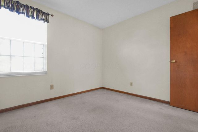 5288 Hyde Park Drive, Hilliard, OH 43026