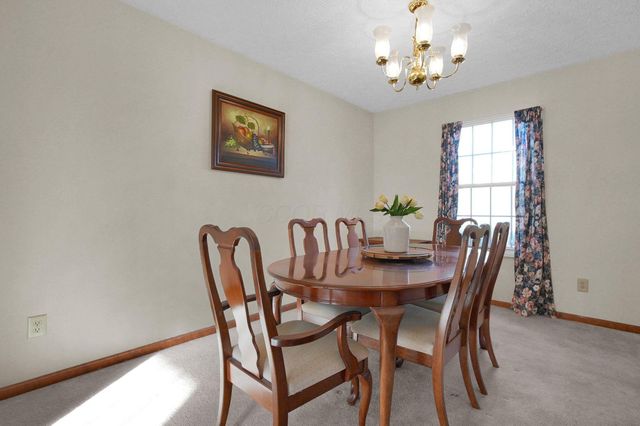 5288 Hyde Park Drive, Hilliard, OH 43026