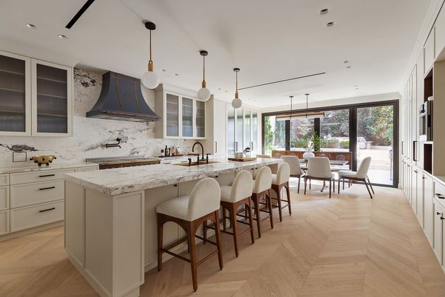 34 W 12TH Street, New York City, NY 10011