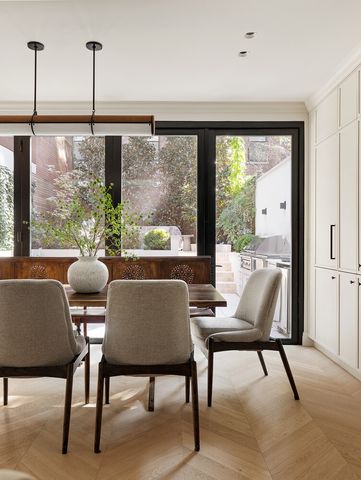 34 W 12TH Street, New York City, NY 10011