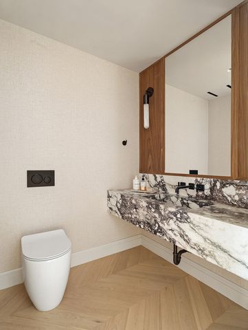 34 W 12TH Street, New York City, NY 10011