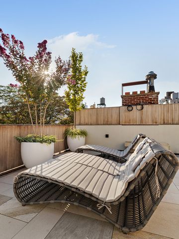 34 W 12TH Street, New York City, NY 10011