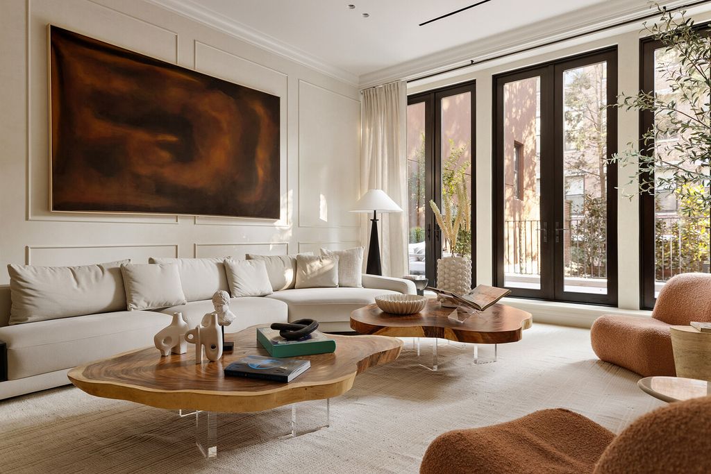 34 W 12TH Street, New York City, NY 10011