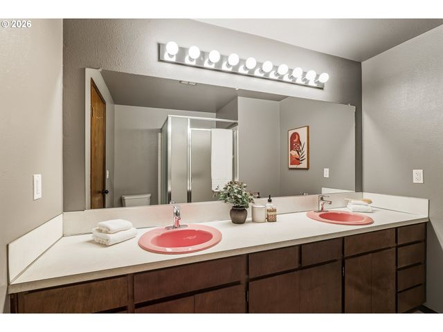 5235 Se 32ND Ave, Portland, OR 97202