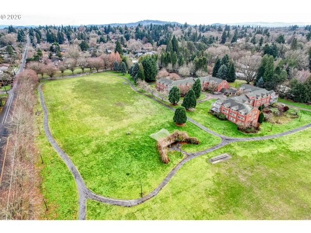 5235 Se 32ND Ave, Portland, OR 97202