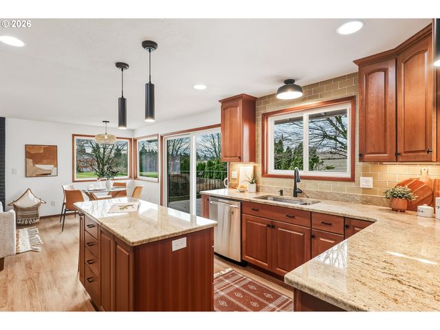 5235 Se 32ND Ave, Portland, OR 97202