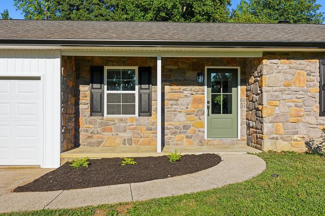 2006 Wilson Lane, Lawrenceburg, KY 40342