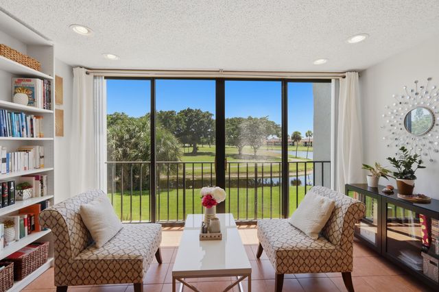 4489 Luxemburg Court 202, Lake Worth, FL 33467