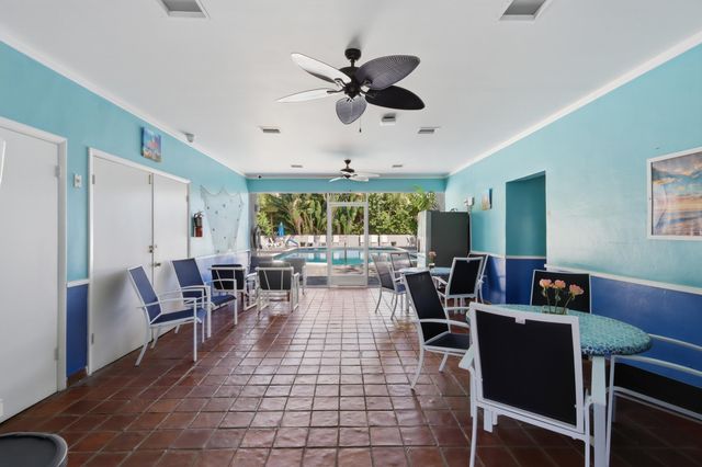 4489 Luxemburg Court 202, Lake Worth, FL 33467