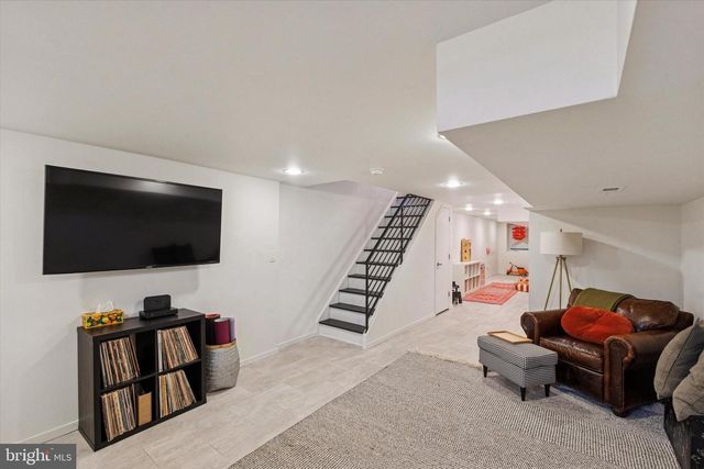 1231 E MOYAMENSING AVE, Philadelphia, PA 19147