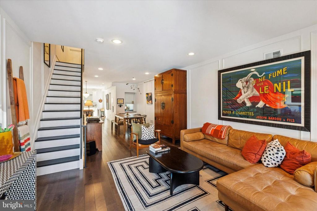 1231 E MOYAMENSING AVE, Philadelphia, PA 19147