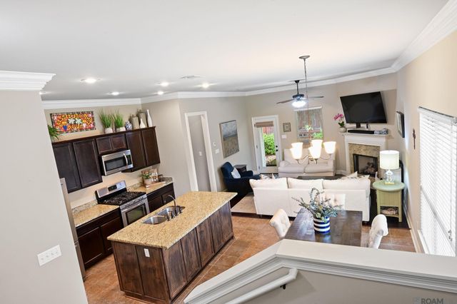 12494 Chartres Dr, Gonzales, LA 70737