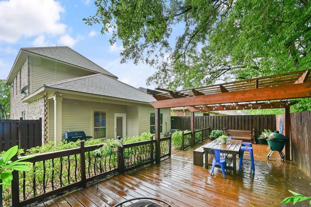 12494 Chartres Dr, Gonzales, LA 70737