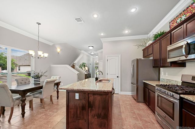 12494 Chartres Dr, Gonzales, LA 70737