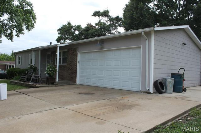 15 Junction Drive, Old Monroe, MO 63369