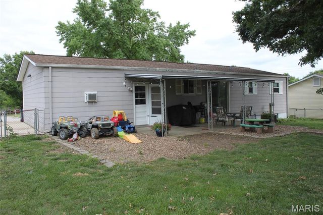 15 Junction Drive, Old Monroe, MO 63369