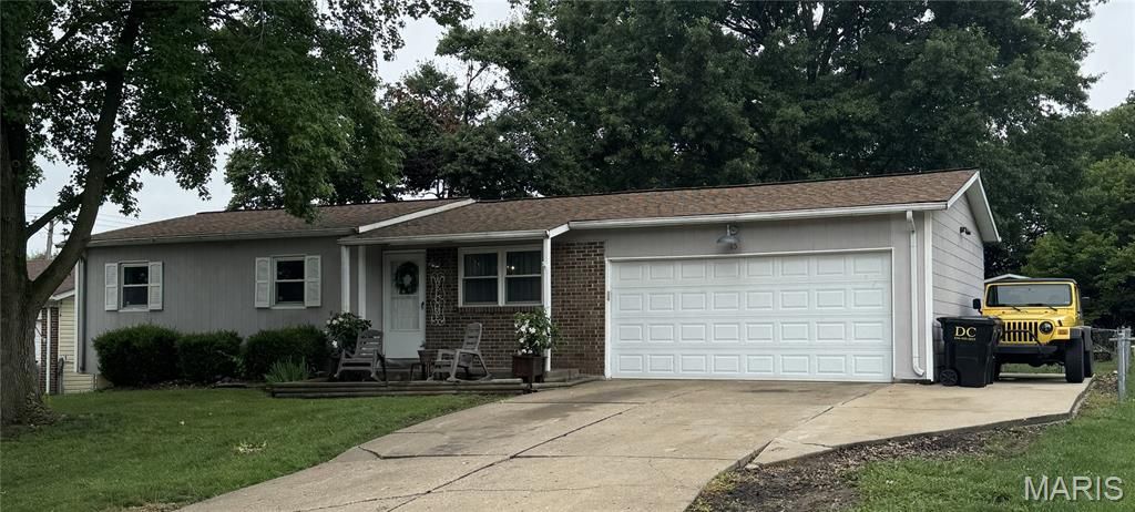 15 Junction Drive, Old Monroe, MO 63369