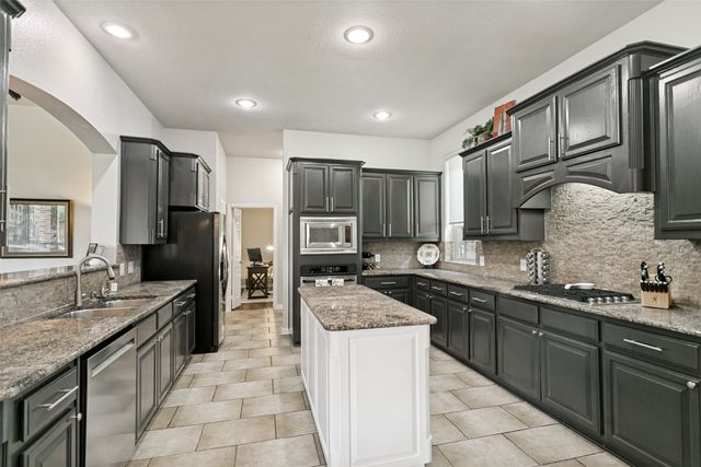 1195 Dodgeton Drive, Frisco, TX 75033