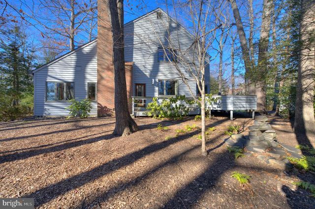11574 LAKE NEWPORT RD, Reston, VA 20194