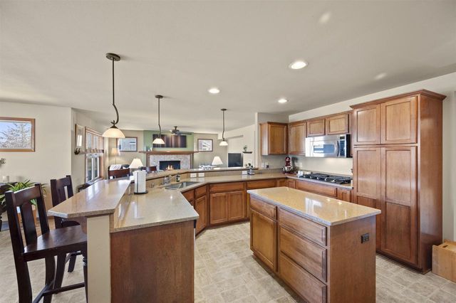 2638 Sweet Sparrow Place, Sun Prairie, WI 53590