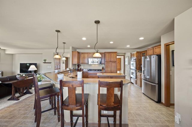 2638 Sweet Sparrow Place, Sun Prairie, WI 53590