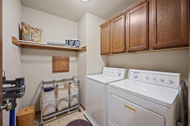 2638 Sweet Sparrow Place, Sun Prairie, WI 53590