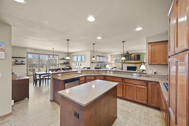 2638 Sweet Sparrow Place, Sun Prairie, WI 53590