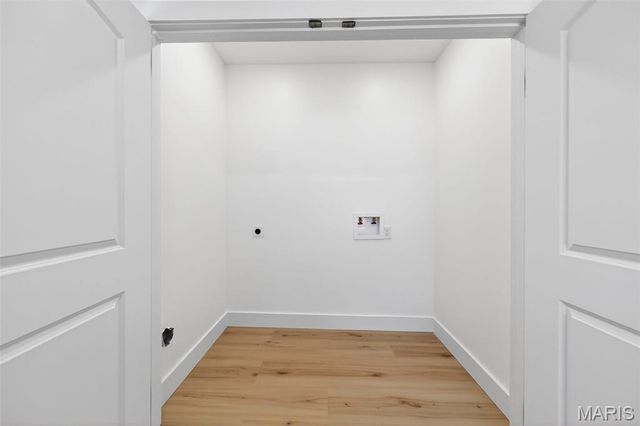 14 Armin Lane, Webster Groves, MO 63119