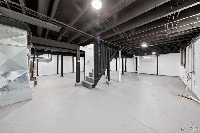 14 Armin Lane, Webster Groves, MO 63119