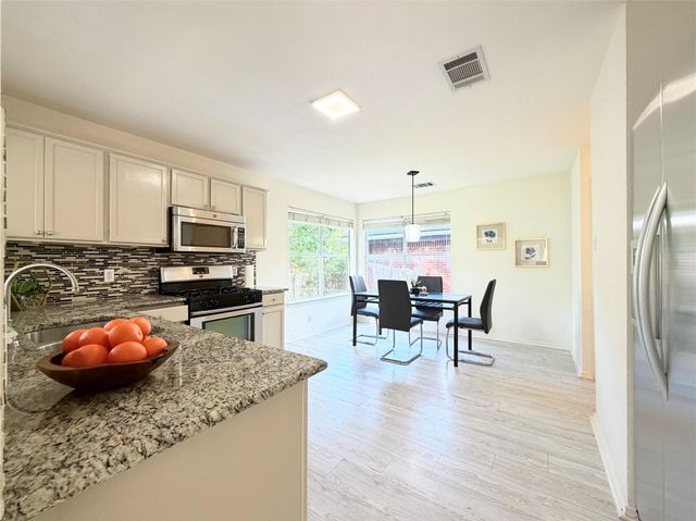 9802 Copper Creek DR, Austin, TX 78729