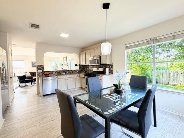 9802 Copper Creek DR, Austin, TX 78729