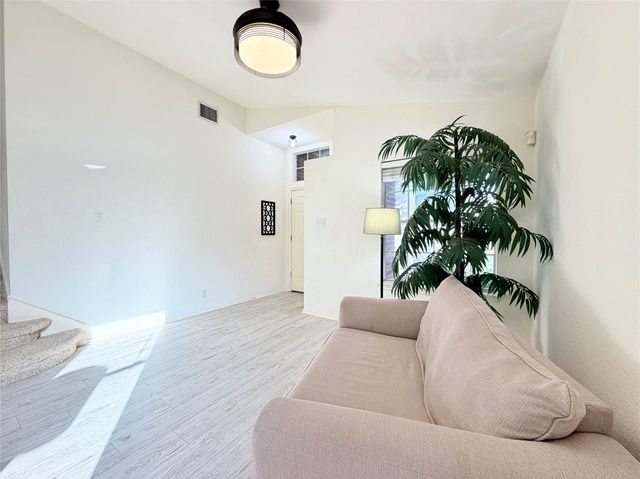 9802 Copper Creek DR, Austin, TX 78729