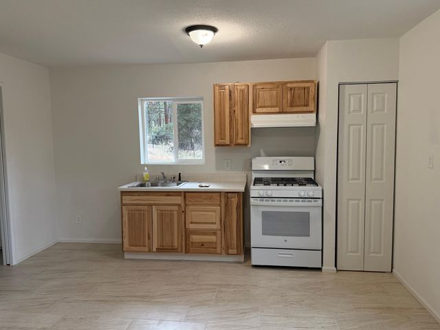 7238 Teal Drive, Bonanza, OR 97623