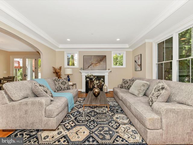 8700 MELWOOD RD, Bethesda, MD 20817