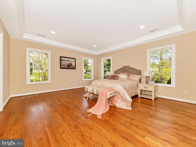 8700 MELWOOD RD, Bethesda, MD 20817